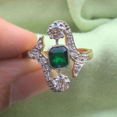 Victorian Era 0.7Ct Green Emerald Cut CZ Wedding Engagement Ring In 925 Silver