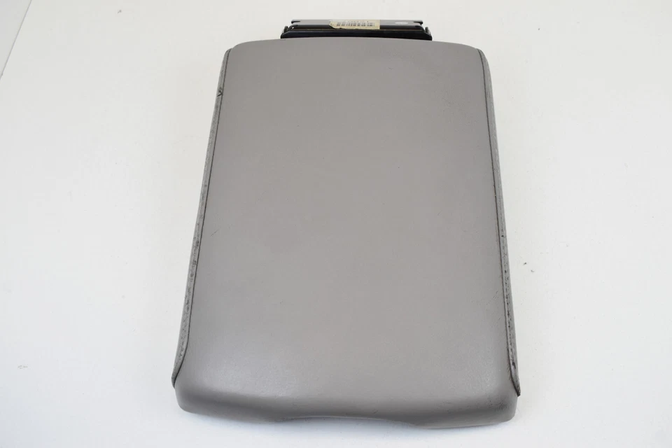 Cadillac STS 2006-2008 consola central beige cuero tapa reposabrazos OEM (ébano) Foto 4 de 4