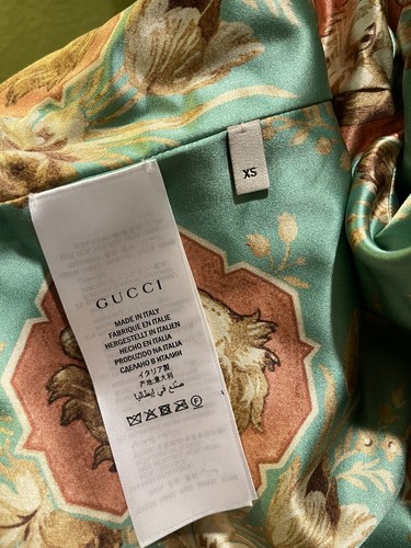 100% Authentic GUCCI Gold Sequin Bomber Jacket $6000 Size: XS - Picture 6 of 6
