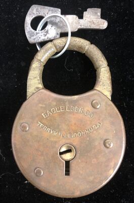 Vintage EAGLE LOCK CO. Terryville, Conn. U.S.A. Padlock Lock & Key