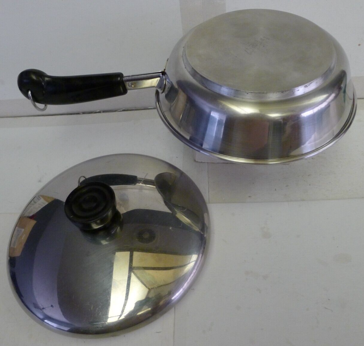 Revere Ware 7 inch Stainless Steel Aluminum Disc Bottom Pan With Lid