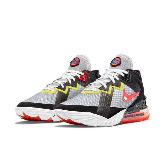 Preços baixos em Nike Space Jam x LeBron 18 EP Low Sylvester x