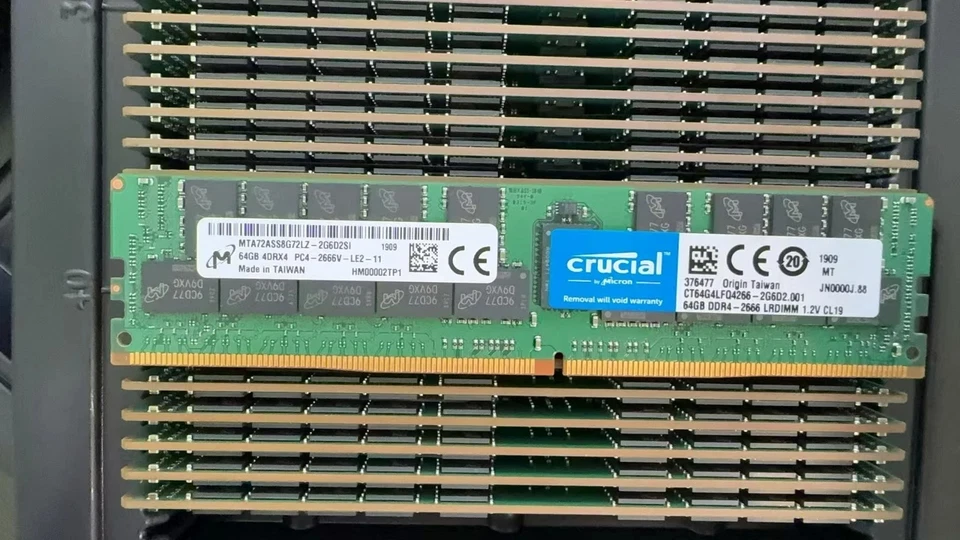 CT64G4LFQ4266 CRUCIAL 64GB DDR4 2666 LRDIMM ECC REG PC4-21300 1.2V 288-PIN RAM - Image 4 of 4