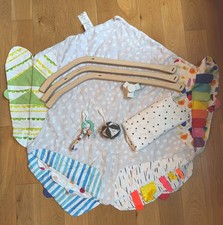 Lovevery: The Play Gym-Stage-Based Developmental Activity Gym Play Mat