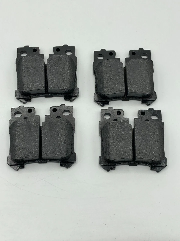 Pastilhas de freio a disco traseiras de cerâmica Lexus LS460 LS600h Akebono ProACT ACT1283 - Imagem 2 de 4