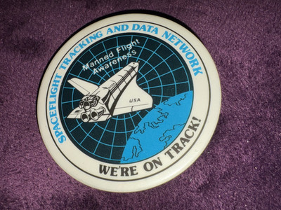 NASA Space Shuttle Manned Flight Awareness,  original vintage collector pin
