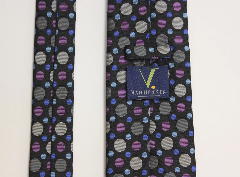 Corbata clásica Van Heusen ajustada con puntos morados brillantes Foto 4 de 4