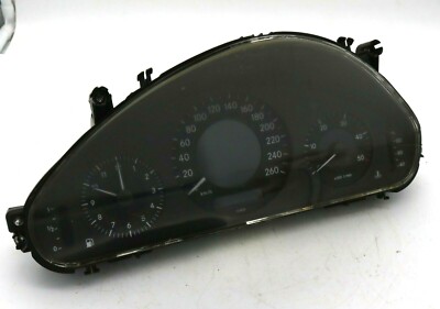 Mercedes-Benz E-Class W211 Speedometer Unit Speedometer A2115402348 km/h