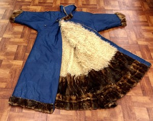 Fine Old Chinese Silk Fur Lined Winter Robe with Roundels of Dragons