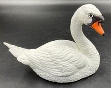 Edward Marshall Boehm Porcelain Swan Bird Figurine 40111 Made In USA 6 1/2”