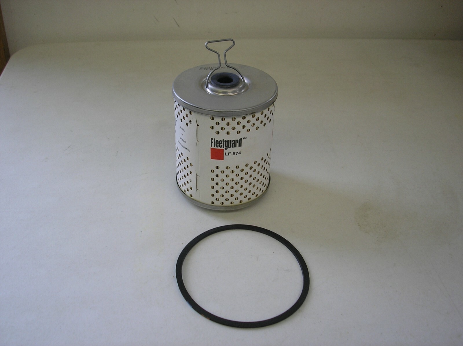 OIL FILTER FITS FORD 8N  9N 2N MASSEY HARRIS FERGUSON TO30  OLIVER 440 #23-LF574