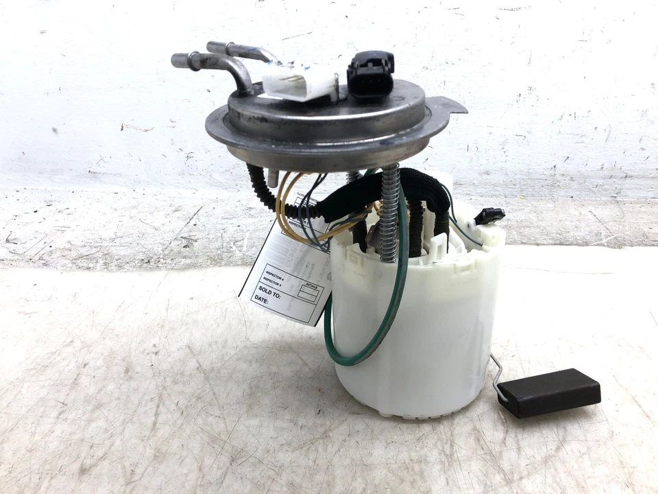 2017-2020 CADILLAC ESCALADE ESV 6.2L TANK MOUNTED FUEL PUMP *95K MILES* 13513338 - Image 2 of 4