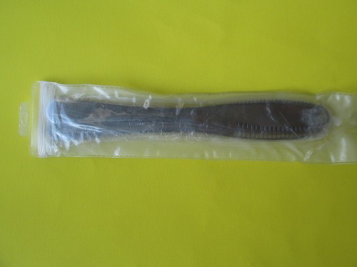 2 Pack: Butter Knife, Stainless Steel Butter Spreader Serrated Edge Shredding - 第 1/7 張圖片