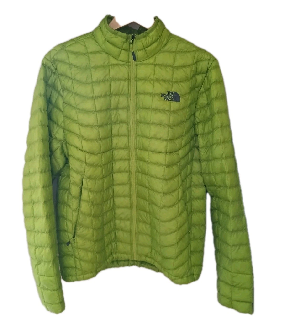 The North Face Thermoball Full Zip Jacket Coat Size Medium Outdoors Packable
Opens in a new window o