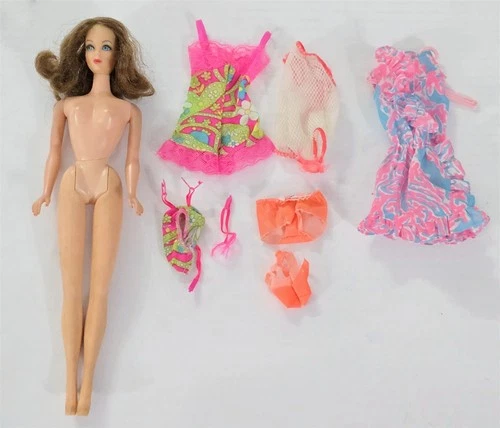 X-832 VINTAGE 1960'S MATTEL TNT BRUNETTE BARBIE WITH TAGGED CLOTHING