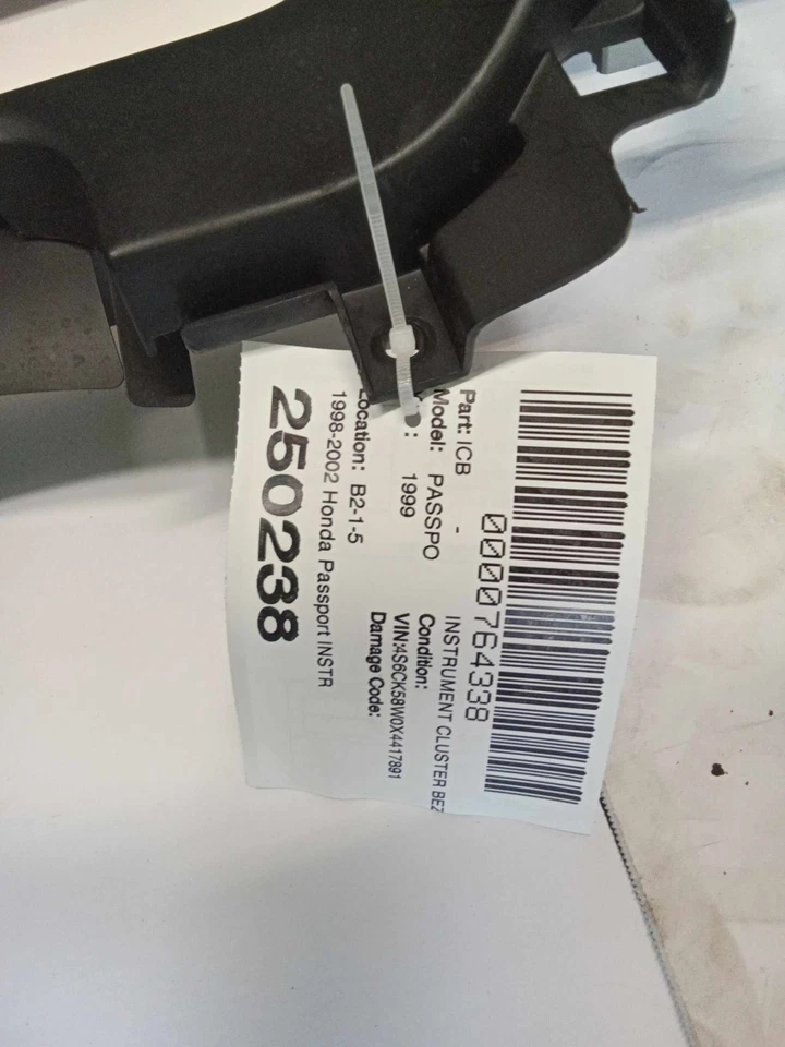 98-02 Honda Passport CLUSTER BEZEL w/ SWITCHES JUST MISSING DEFROSTER OEM USED - Image 2 of 4