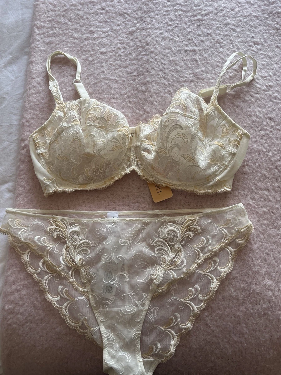 Lise Charmel Combinaison pantalon féminité dentelle taille 40 Lise Charmel Combinaison pantalon féminité dentelle taille 40