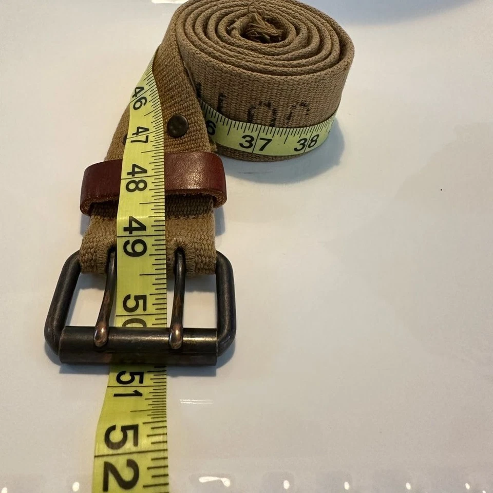 Nike 44.5 y American Eagle 50.5 Cinturones 2 Cinturones Deportes, Informales, Outfitters, Golf Foto 3 de 4