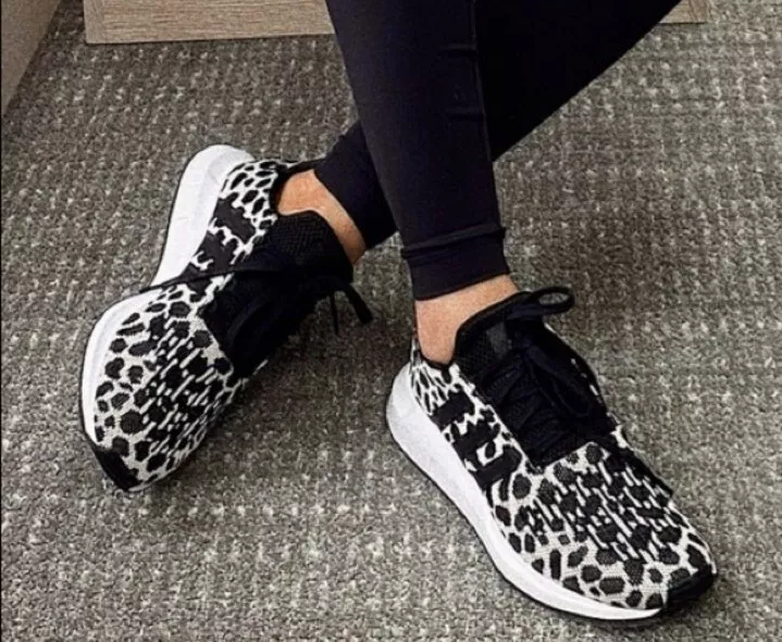 Adidas Swift Run BD7962 Women s runnin Cheetah Leopard Animal Print Black White