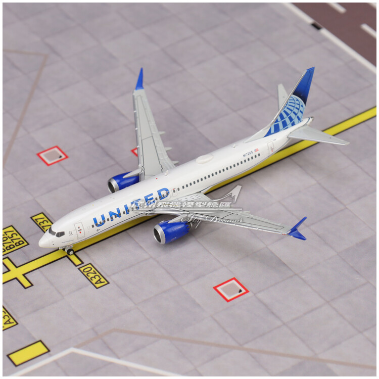 GeminiJets SNA Boeing 737-400 1/400ボーイング 1:400 GeminiJets UNITED BOEING 737 MAX 8 Passenger Plane Diecast