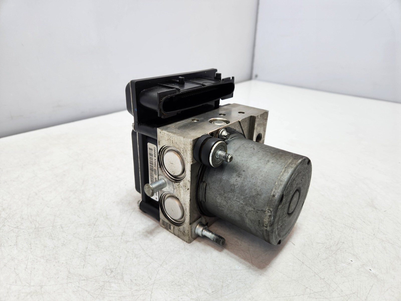Maserati Quattroporte 2003-2008 Abs control module
