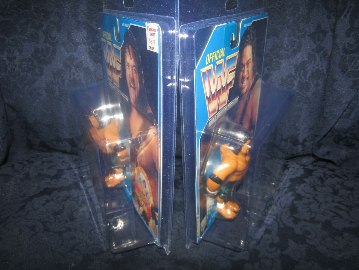 Vintage hasbro wwf/wwe the headshrinkers fatu & samu figures