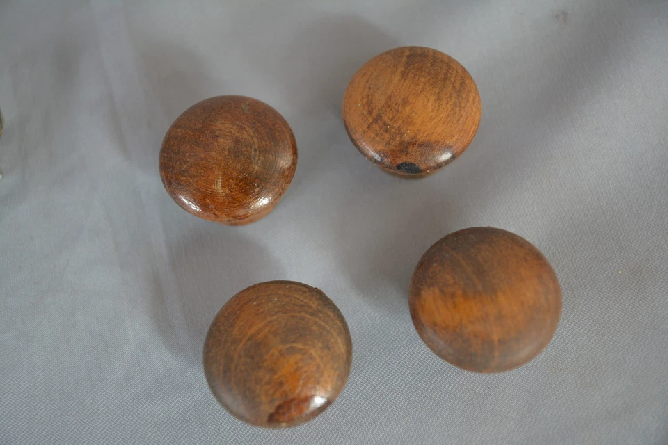 GOOD SET 4 ANTIQUE HARDWOOD DRESSER KNOBS WALNUT / MAHOGANY 19TH C, SCREWS (V18) - Image 3 of 4