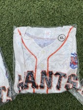 San Francisco Giants x Pokemon Worlds Jersey Pikachu Size XL / EXTRA LARGE