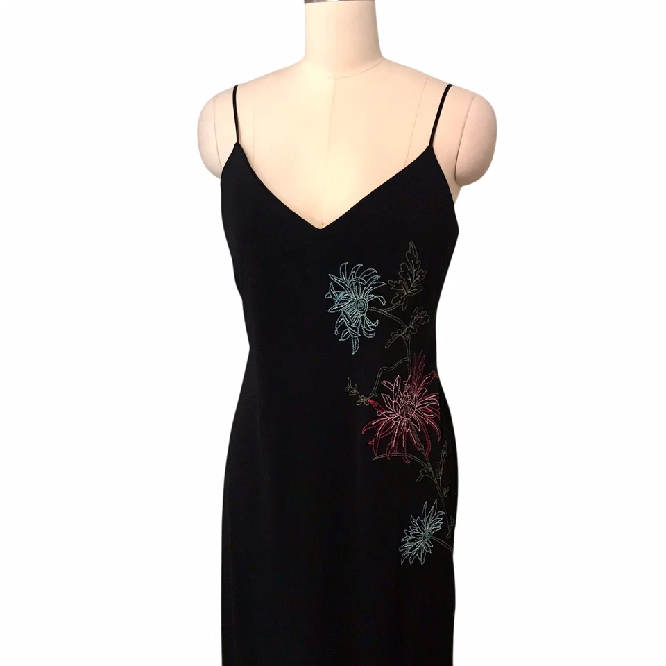 Vestido midi asimétrico bordado Y2K BCBG negro caprichoso para mujer talla L de colección años 90’s Foto 2 de 4