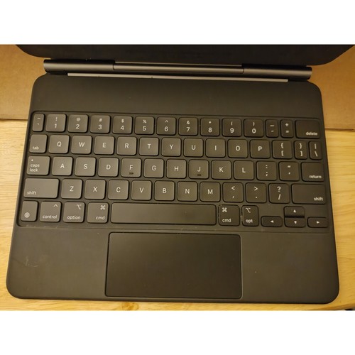 Apple Magic Keyboard per iPad Pro 11 pollici (4°) e iPad Air (5°) MXQT2LL/A - Foto 3 di 14