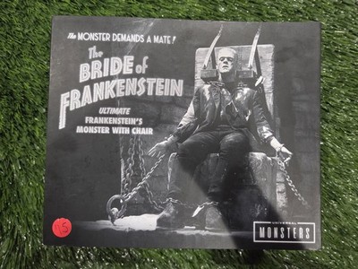 NECA Universal Monsters The Bride Of Frankenstein Monster With Chair