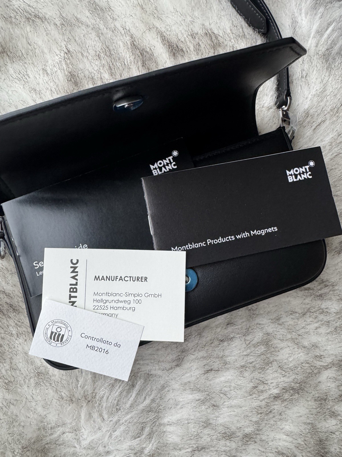 Montblanc Meisterstuck Selection Soft Mini Bag | Black | Medium image 7