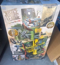 DC Justice League Ultimate Battleground Plyst EXCLUSIVE 6” BATMAN NEW In Box-4ft