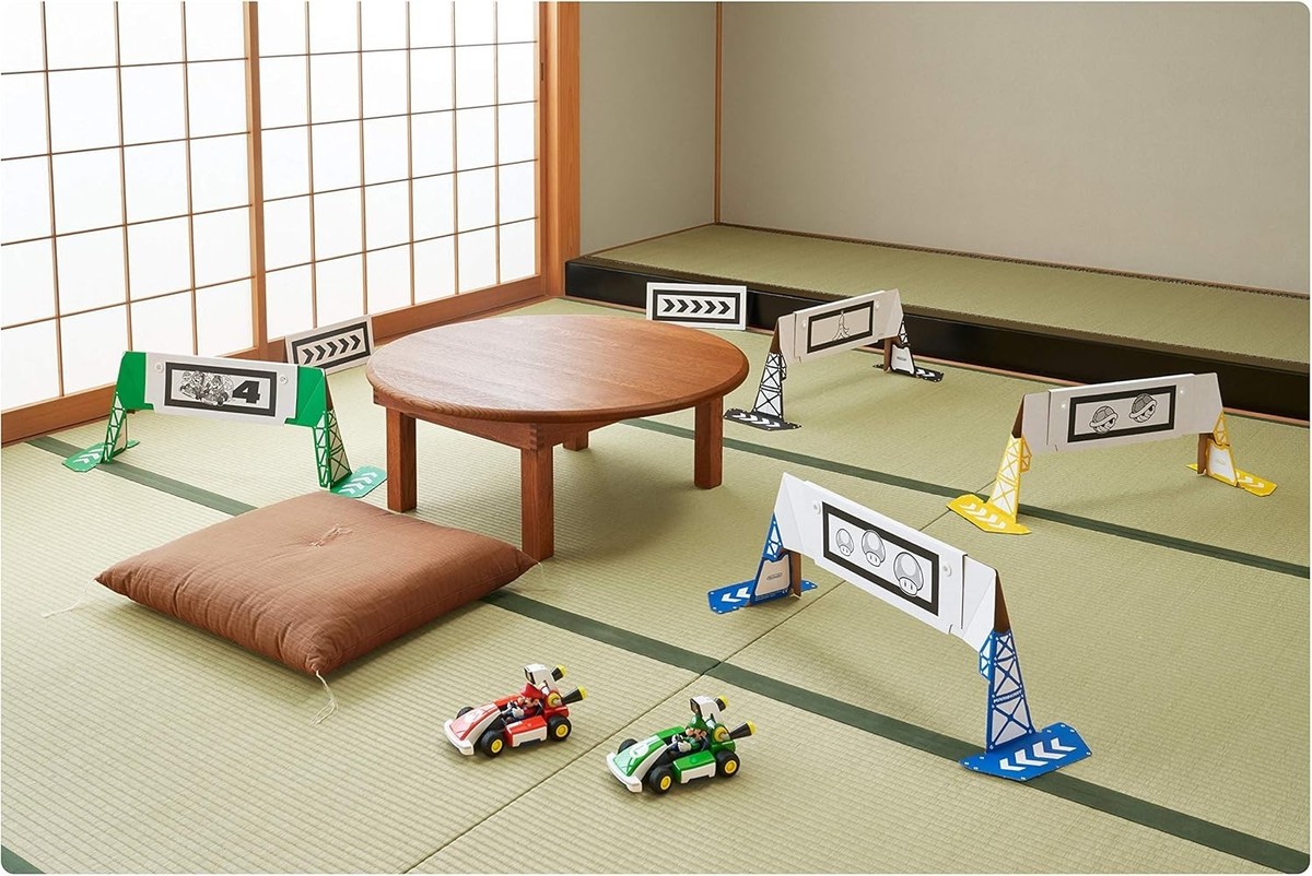 Mario Kart Live: Home Circuit - Mario Set (Nintendo Switch, 2020
