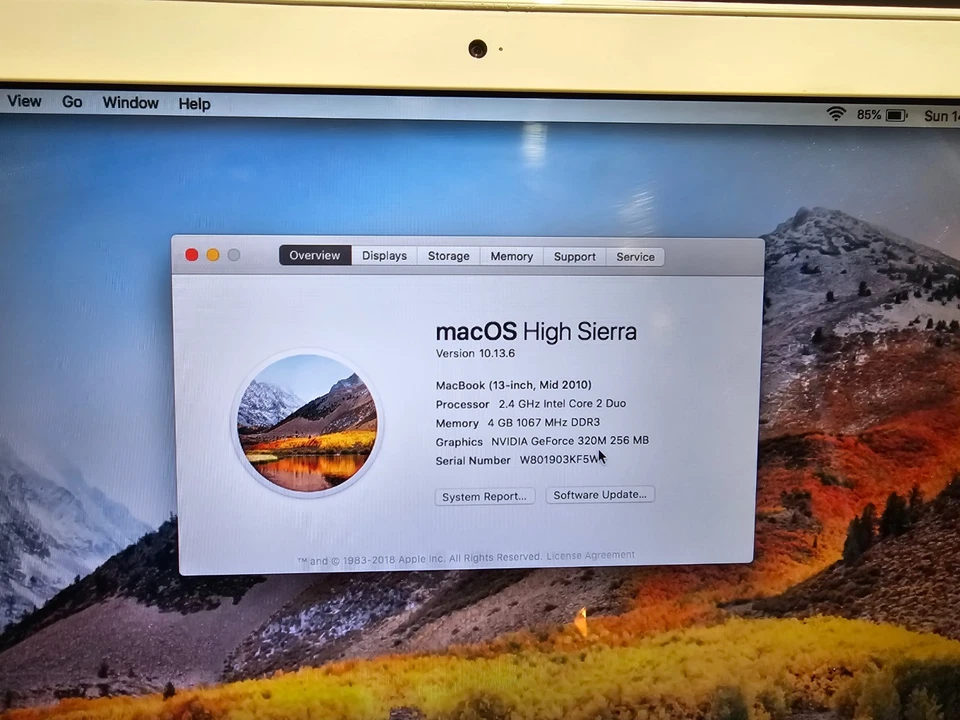 13" Apple MacBook Mid 2010 A1342 Core 2 Duo 2.4GHz 4GB 500GB NVIDIA 320M - Image 2 of 4