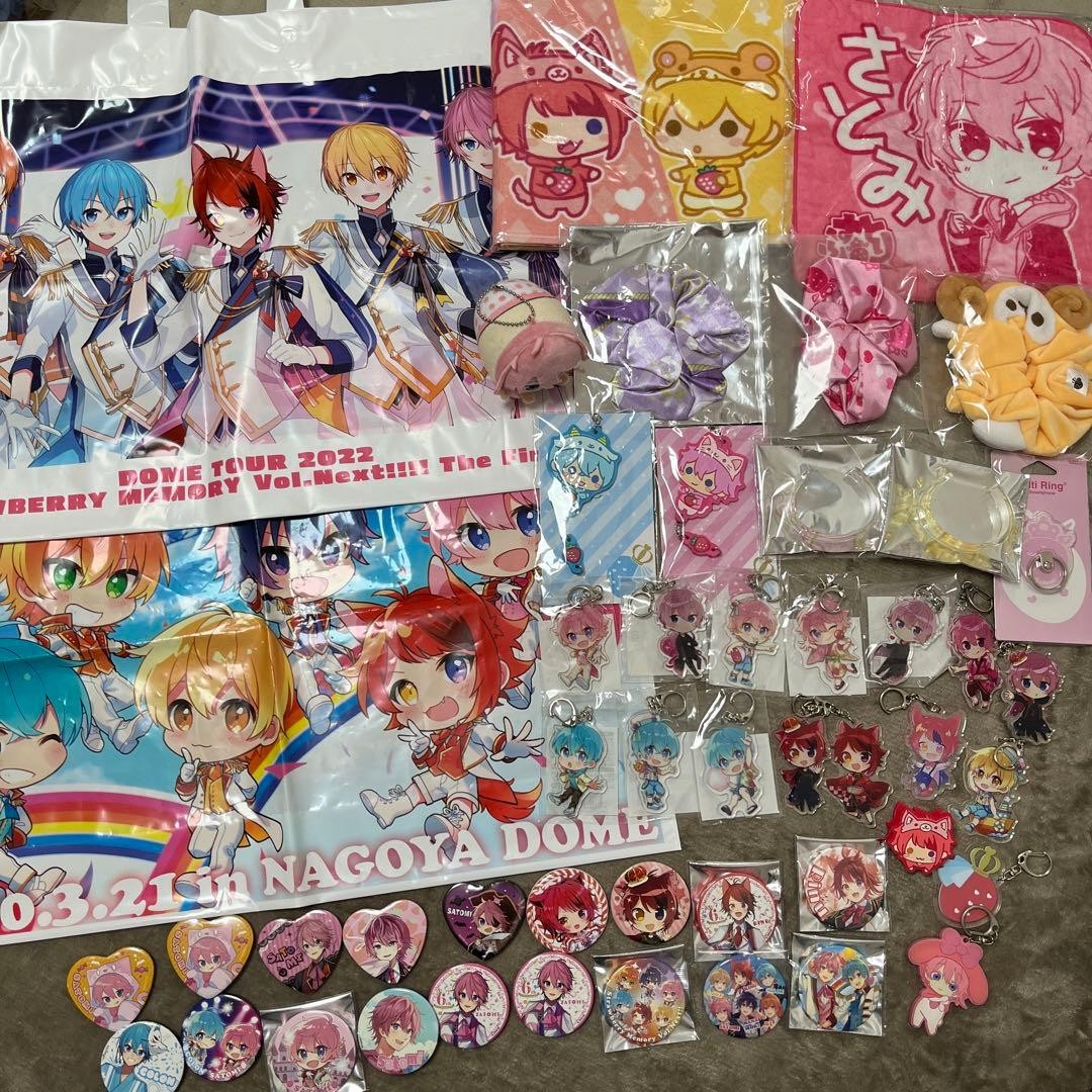 Lote de merchandising Stpri coleccionables auténticos artículos de anime 50 a...