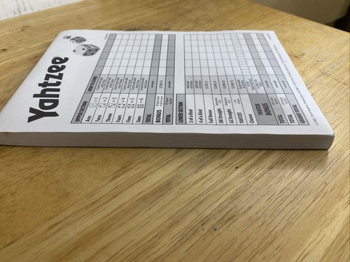 Hasbro Gaming Yahtzee 80Pc Score Cards - Pkg Slightly Bruised - Cards Brand NEW - Picture 11 of 11