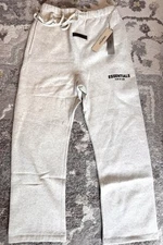 Size L Fear of God Essentials Relaxed Sweatpants Light Oatmeal 100% Authentic