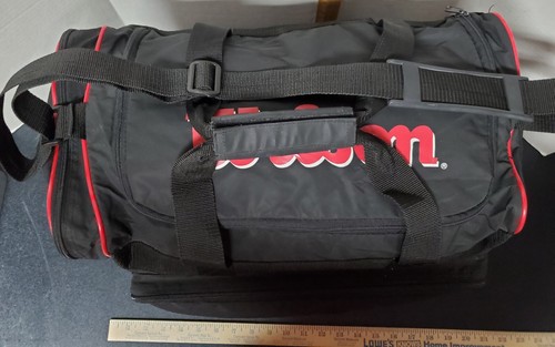 Vintage 90's Wilson Sports/Duffle Bag "The Right Equipment Makes The Difference" - Picture 9 of 12