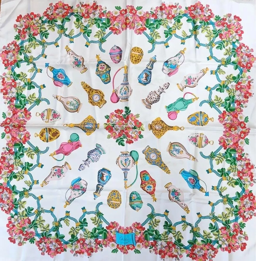Foulard flacon de parfum GUCCI motif floral fleur environ 88 x 86 cm authentique femme