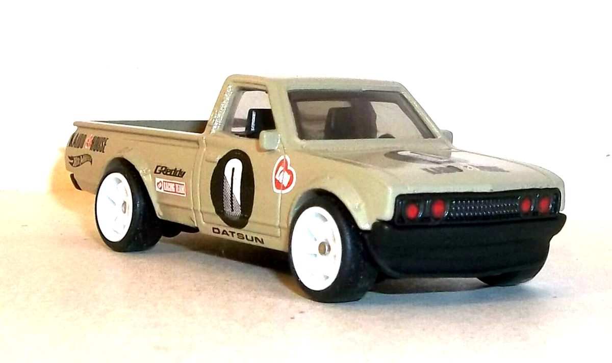 ホットウィール DATSUN 620 10台 LOOSE 2022 HOT WHEELS 1:64 BEIGE DATSUN 620 PICKUP WHEEL