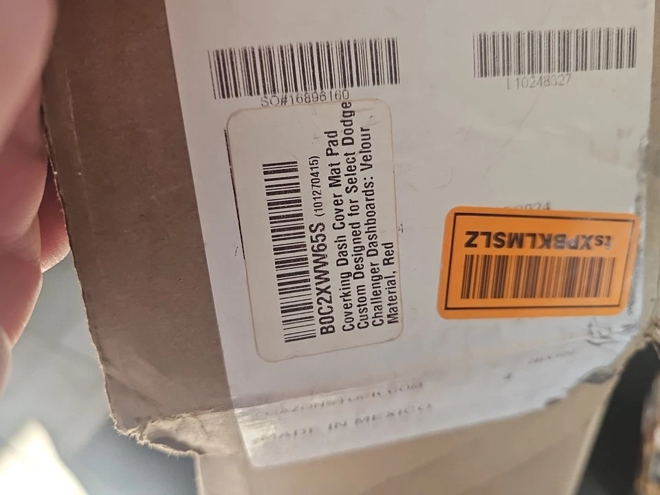 Cubierta King Dash Cover Dodge Challenger Velor Red Foto 2 de 3