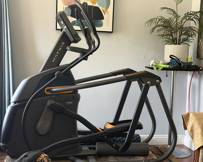 Matrix Elliptical Cross Trainer Machine, Black - Gym & Training
