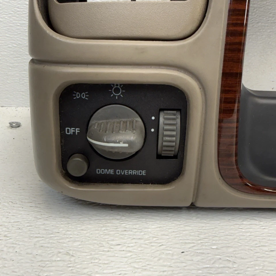 Escalade Sierra Silverado Tahoe Yukon 1995-1999 tablero suburbano bisel grano de madera Foto 3 de 4