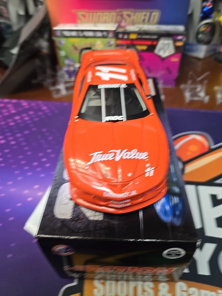 Dale Earnhardt #11 1999 I.R.O.C True Value 1:24 Action /33,876 (WM) - Image 4 of 4