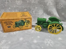 John Deere 1923 Model D Tractor Ertl Die Cast Metal 1/16 Vintage