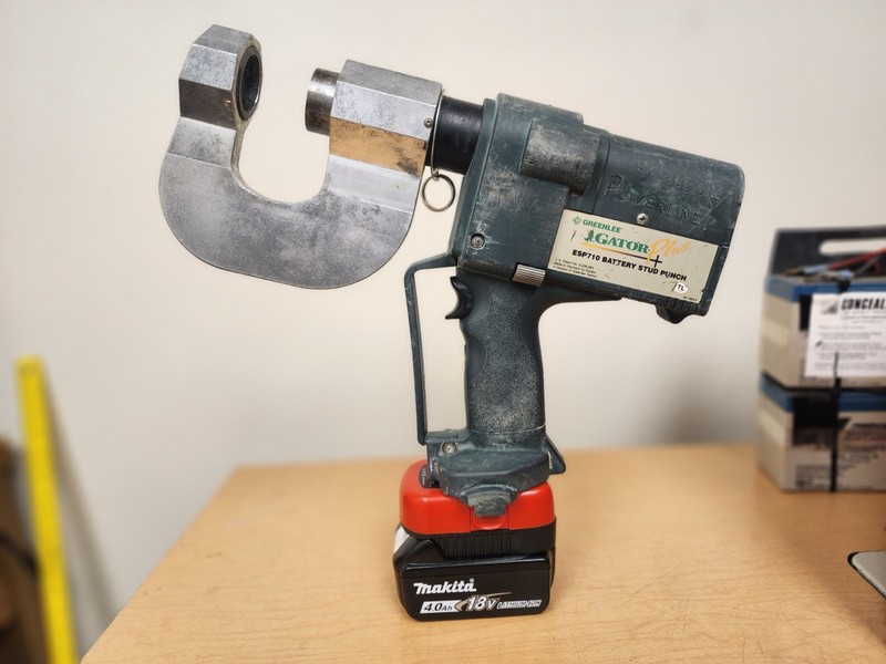 Greenlee Gator ESP710 Stud Punch Cordless Battery with Makita 18v  Adapter