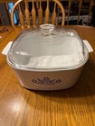 Vintage Corning Ware Blue Cornflower 5-quart Pyrex Casserole Dish  w/ lid