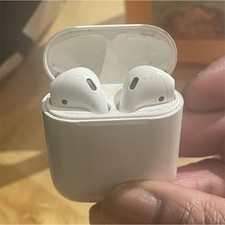 Apple AirPods 2nd Generation with Charging Case White A2031