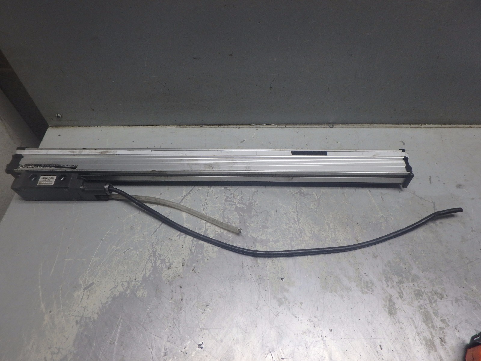 HEIDENHAIN SCALE WITH READER_LS176_ML 440MM_ID NR: 295 710 95_LS176 4548